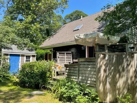 129 Lagoon Avenue Vineyard Haven MA 02568