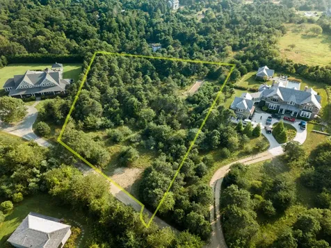 15 Motick Trail Edgartown MA 02539
