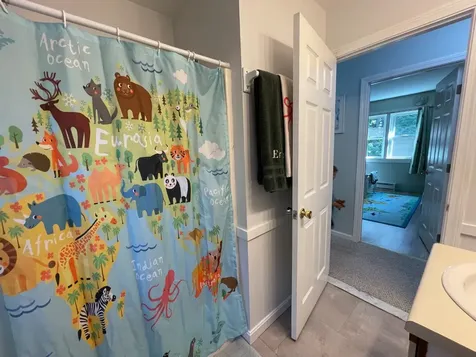 48 Oak Knoll Road West Tisbury MA 02575