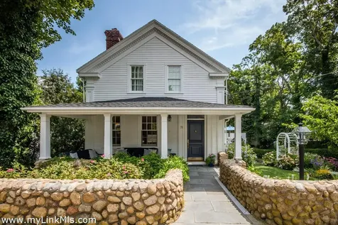 79 William Street Vineyard Haven MA 02568