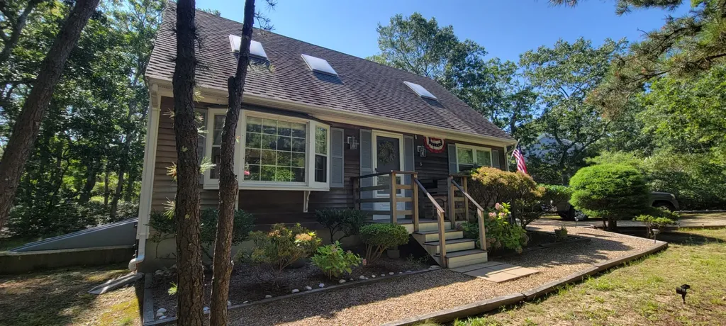 5 Teaberry Lane Edgartown MA 02539