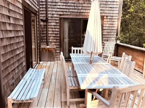 4 Quail Run Oak Bluffs MA 02557