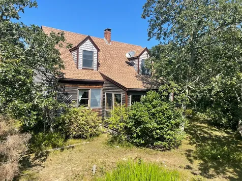 25 Evergreen Way West Tisbury MA 02575