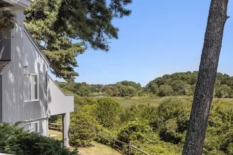 40 Hidden Cove Road Oak Bluffs MA 02557