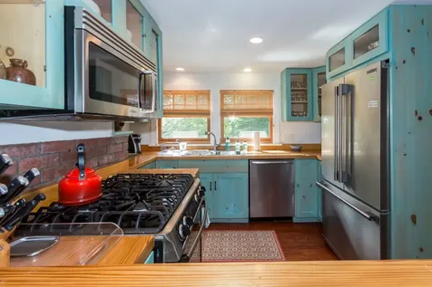 82 South Road Chilmark MA 02535