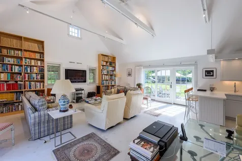 59 Field View Lane West Tisbury MA 02575