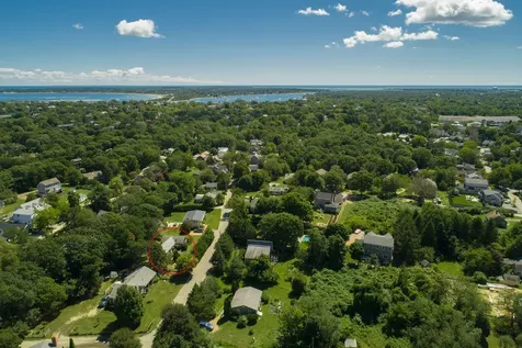 83 Pine Street Edgartown MA 02539