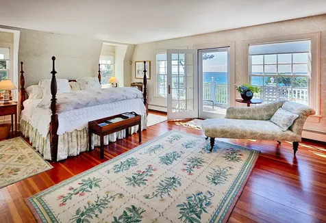 1153 Main Street Vineyard Haven MA 02568