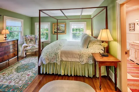 1153 Main Street Vineyard Haven MA 02568