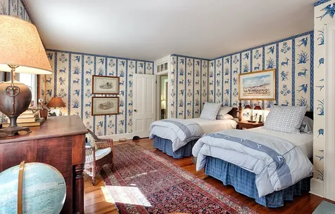 1153 Main Street Vineyard Haven MA 02568