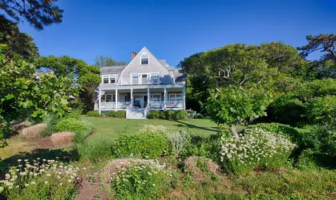 1153 Main Street Vineyard Haven MA 02568
