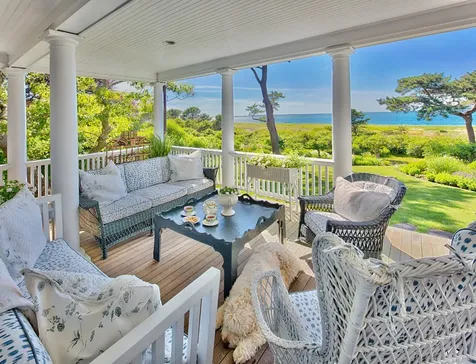 1153 Main Street Vineyard Haven MA 02568