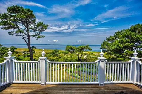 1153 Main Street Vineyard Haven MA 02568