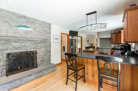 7 Stoney Hill Road West Tisbury MA 02575