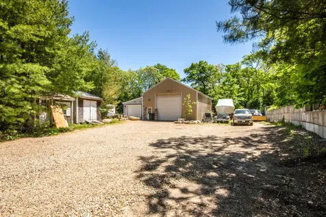 7 Stoney Hill Road West Tisbury MA 02575