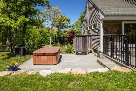 7 Stoney Hill Road West Tisbury MA 02575