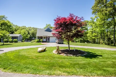 7 Stoney Hill Road West Tisbury MA 02575