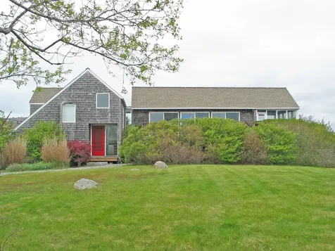 8 Drive Way Chilmark MA 02535