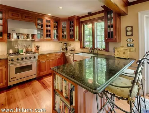 111 Upper Main Street Edgartown MA 02539