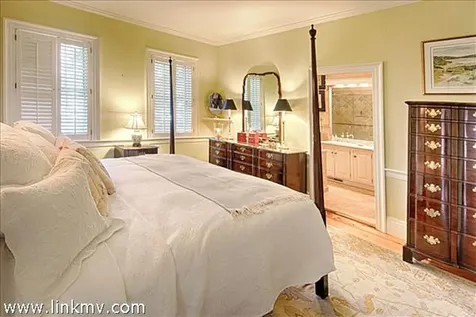 111 Upper Main Street Edgartown MA 02539