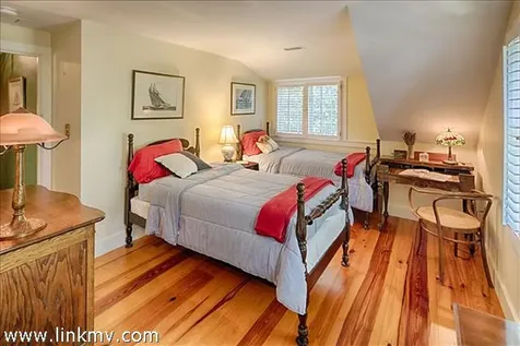 111 Upper Main Street Edgartown MA 02539