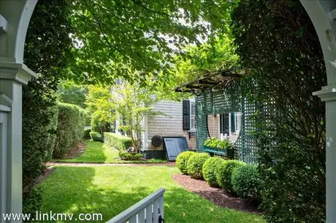 111 Upper Main Street Edgartown MA 02539
