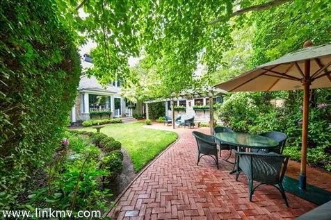 111 Upper Main Street Edgartown MA 02539