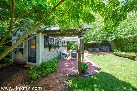 111 Upper Main Street Edgartown MA 02539