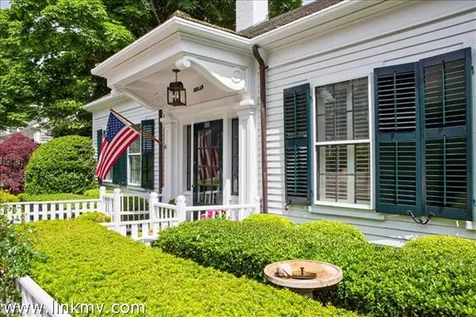 111 Upper Main Street Edgartown MA 02539