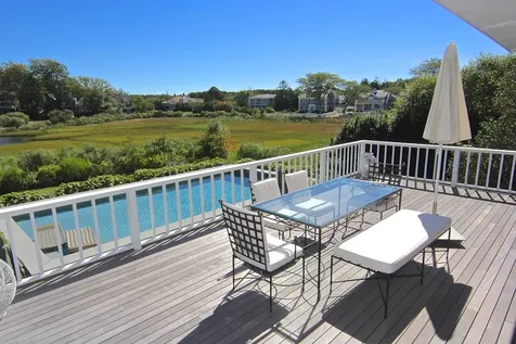 93 South Water Street Edgartown MA 02539