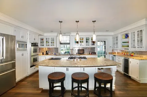 93 South Water Street Edgartown MA 02539