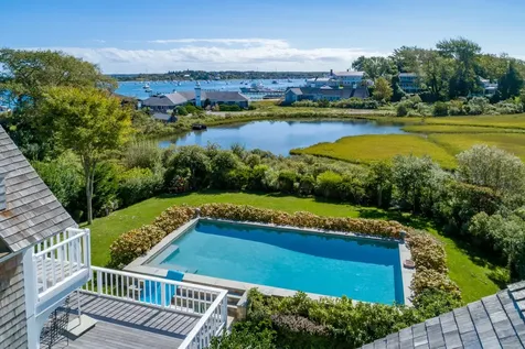 93 South Water Street Edgartown MA 02539