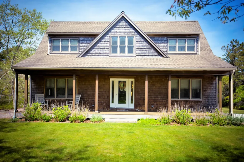 149 Charles Neck Way West Tisbury MA 02575