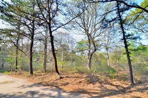 3 Briarwood Lane West Tisbury MA 02575