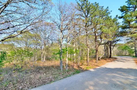 3 Briarwood Lane West Tisbury MA 02575
