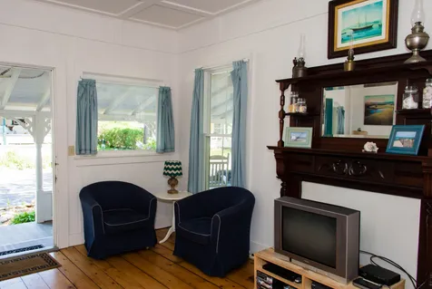 22 Narragansett Avenue Oak Bluffs MA 02557