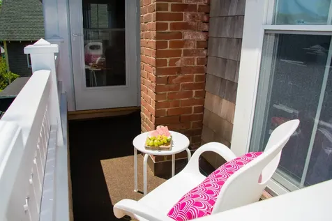 22 Narragansett Avenue Oak Bluffs MA 02557