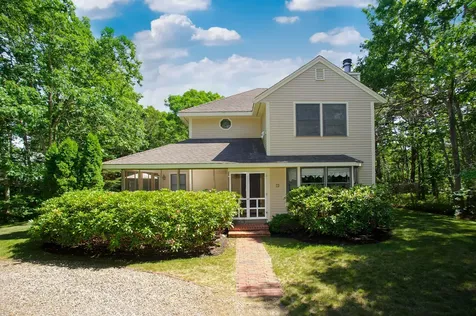 16 Old Purchase Road Edgartown MA 02539