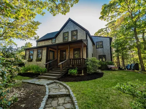 36 Holly Bear Lane Edgartown MA 02539
