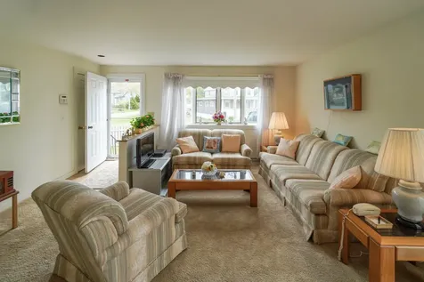 35 Pocasset Avenue Oak Bluffs MA 02557