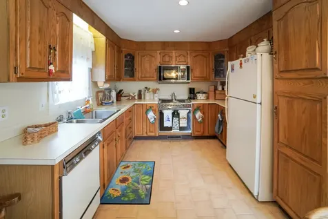 35 Pocasset Avenue Oak Bluffs MA 02557