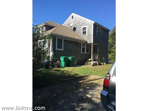 101 Midland Avenue Vineyard Haven MA 02568