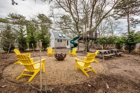 4 Calebs Common Circle Edgartown MA 02539