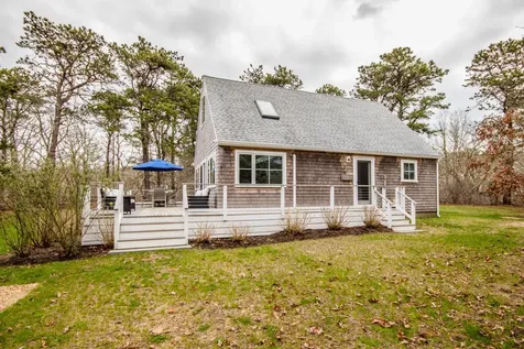 4 Calebs Common Circle Edgartown MA 02539