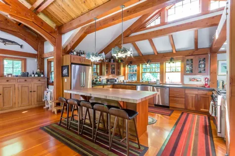 90 Campbell Road West Tisbury MA 02575