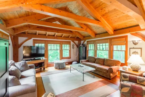 90 Campbell Road West Tisbury MA 02575