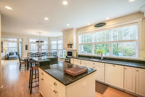 33 Llewellyn Way Edgartown MA 02539