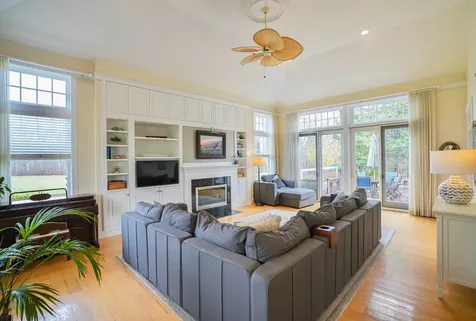 33 Llewellyn Way Edgartown MA 02539