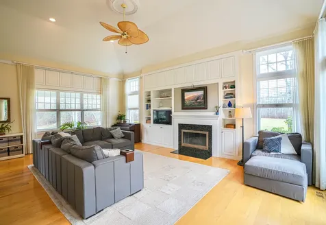 33 Llewellyn Way Edgartown MA 02539