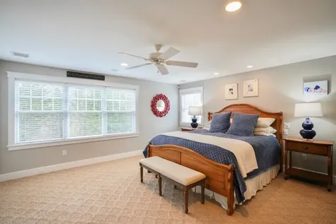 33 Llewellyn Way Edgartown MA 02539